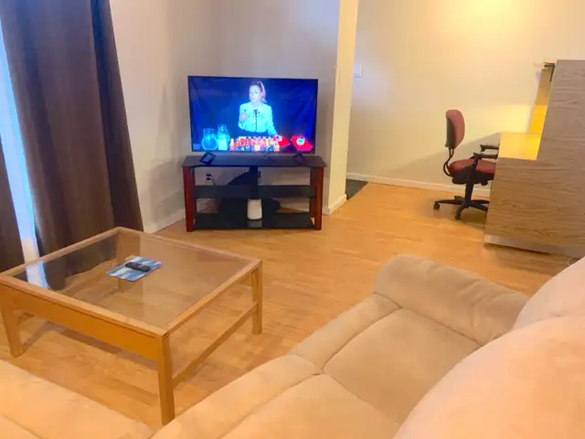 SE Edmonton semi/furnished duplex easy to downtown & Sherwood Pa