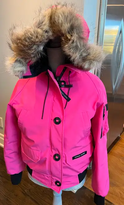 Canada Goose Women’s Chilliwack Bomber – Rare Pink – Authentic, View more