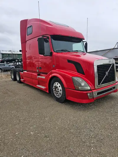 Engine D13 | Transmission I-shift| Diff Gear Ratio: 3.36 Well-maintained & In Excellent Condition Br...
