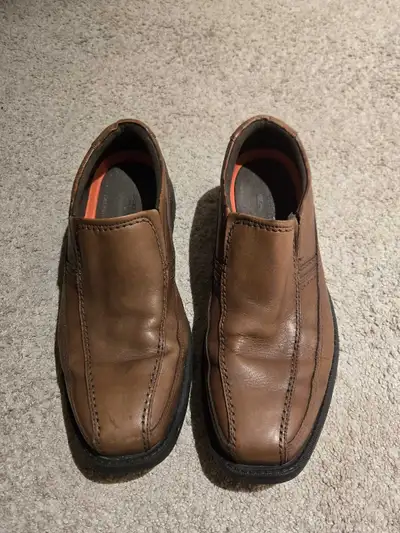 Men's Rockport slip on shoes, sz 7.5, View more
