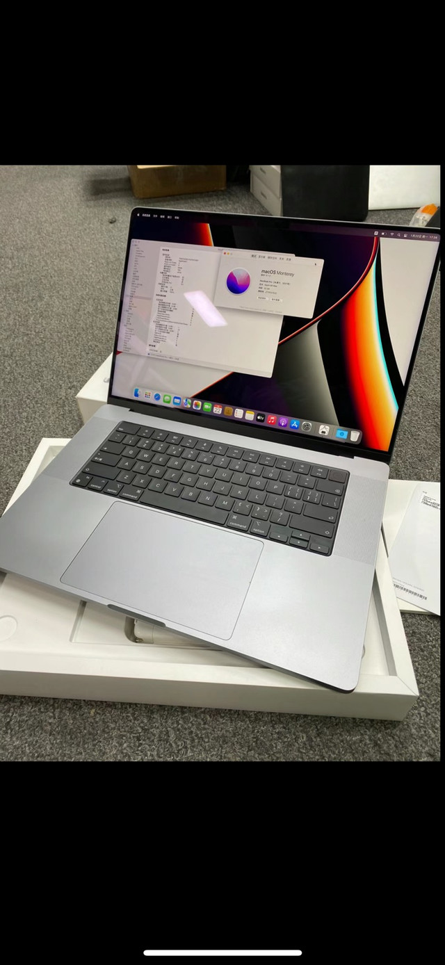 MacBook Pro 16" 2021 (M1 Max 10-Core CPU  64GB Unified Memory  4 in Laptops in Markham / York Region - Image 2