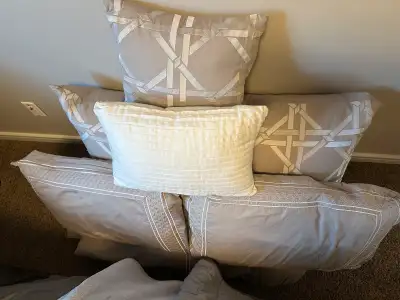 Queen bedding set, View more