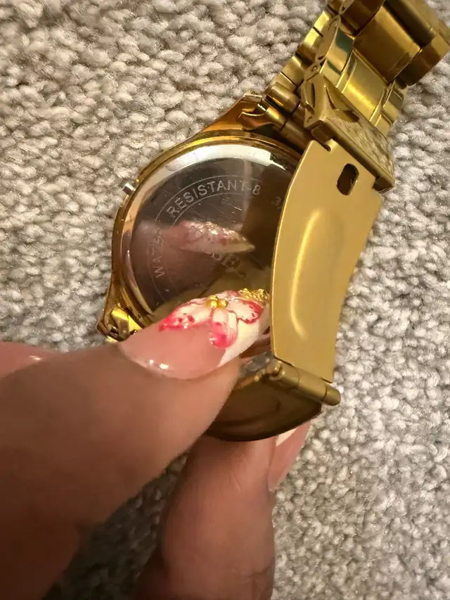 Tisselly Watch in Jewellery & Watches in London - Image 3
