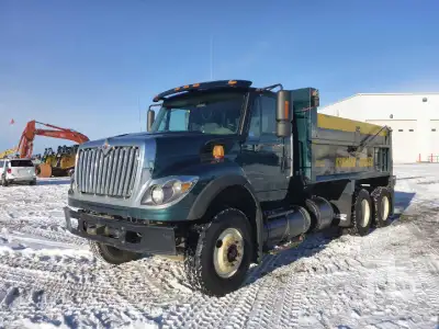 Tandem dump truck for sale. International 7000 series, have 450K, cummins ISM engine, 440 horse powe...