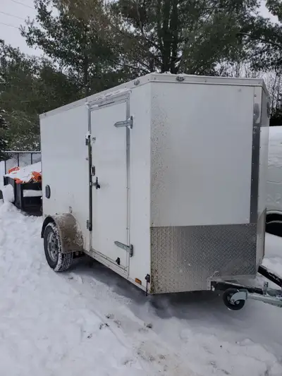 6 X 10 Continental Trailer in Very Good Shape. 12 feet at point of nose. Ownership 2019. set up for...