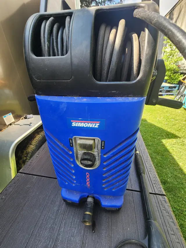 Simoniz S2000 Power Washer Corded W Foldable Handle in Outdoor Tools & Storage in Windsor Region - Image 9