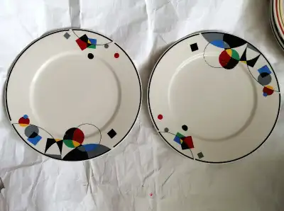 VINTAGE LYNNS MY STIQUE STONEWARE DINNER PLATES, View more