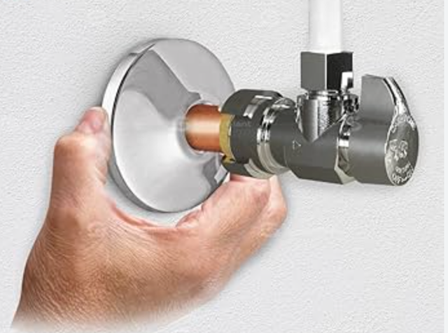 NEW - 5 shallow flanges (finishing plate for water pipe) - CHEAP