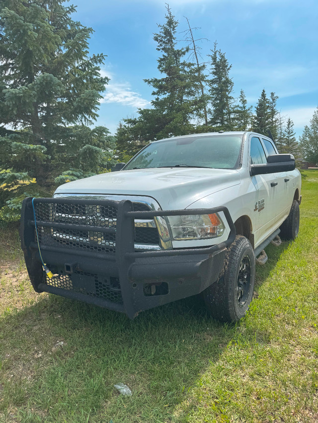 2015 dodge 3500 in Cars & Trucks in Grande Prairie - Image 4