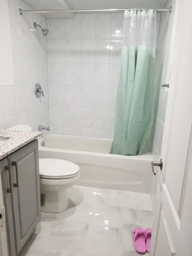 For females, 1-bed sharing near Centennial College Nov 01, 2026 in Room Rentals & Roommates in City of Toronto - Image 5
