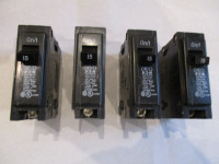 Eaton BR115 15 Amp Breaker 120/240 Volt x 4.