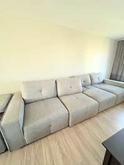 Immense Divan sectionnel Tanguay 6 morceaux, View more