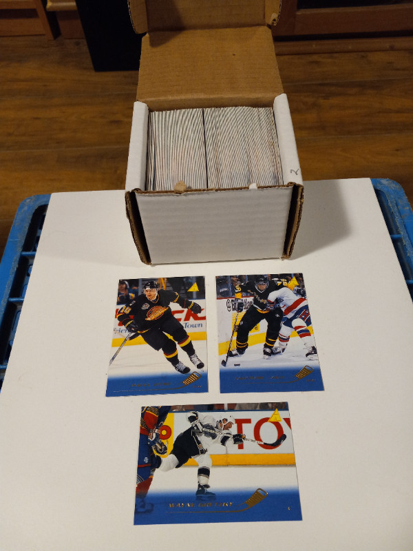 Hockey Cards Sets Pinnacle 1995,Pro Set 1992 Gretzky in Arts & Collectibles in Trenton