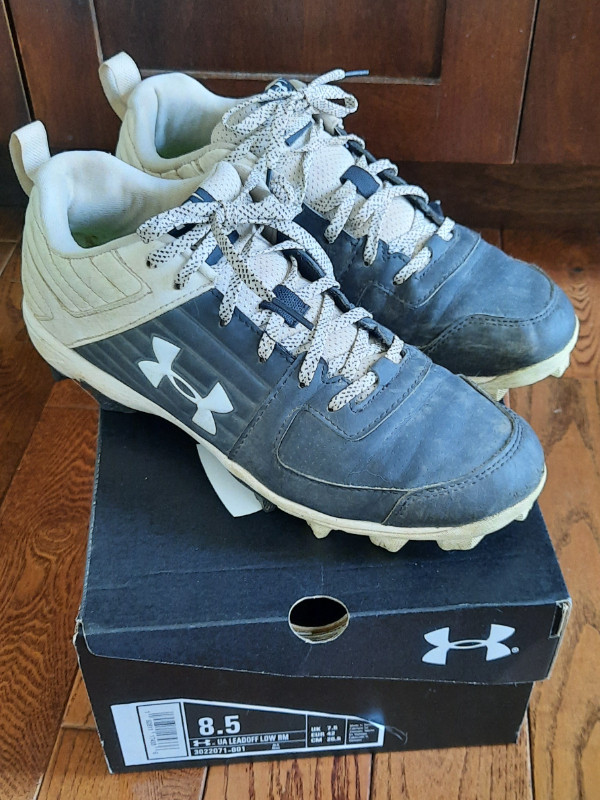Men's USA size 8.5 Under Armour Baseball Cleats in Baseball & Softball in City of Halifax