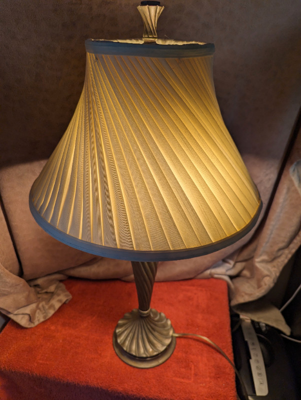 Decorative Lamp Set in Indoor Lighting & Fans in Oshawa / Durham Region - Image 2