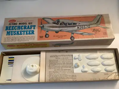 Old New stock RC Flying Model Kit from Guillow’s , authentic scale Aircraft Beechcraft Musketeer , 2...