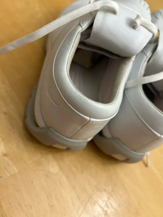 New Women’s size 6.5 Nike Golf  Shoes in Golf in Oakville / Halton Region - Image 5