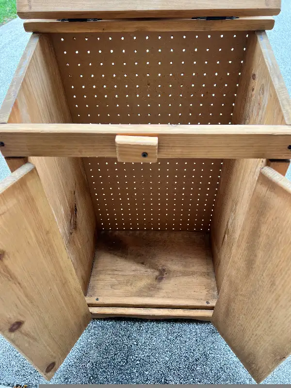 Laundry basket in Storage & Organization in St. Catharines - Image 4