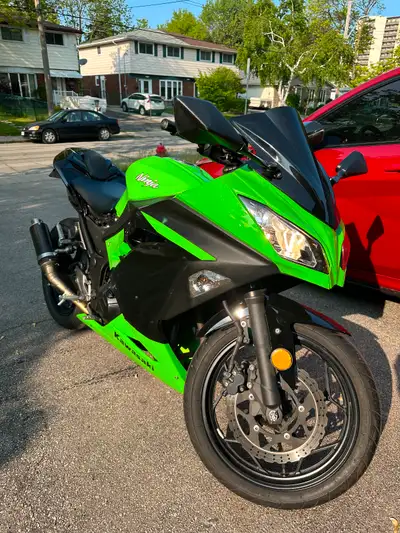 Selling my Ninja 300 ex (no abs) Passed safety last summer Brand new tires were installed last summe...
