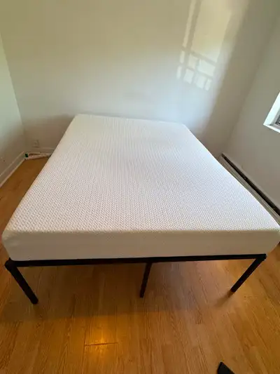 Lit Queen (Sommier + matelas), View more