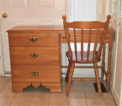Solid Maple 4 Drawer Desk And Chair Made In Canada By Shermag, View more