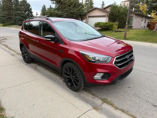 2018 Ford Escape Titanium AWD 2.0L EcoBoost