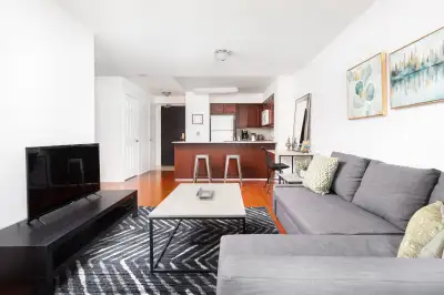 Oversized 1 + Den Maple Leaf Sq | Fully Furnished