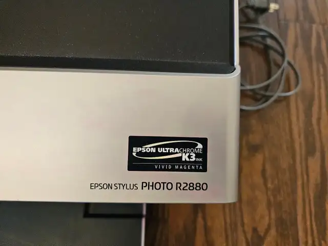 Epson R2880 in Printers, Scanners & Fax in Markham / York Region - Image 4