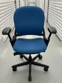 Steelcase Leap V1 -Electric Blue