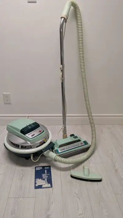 HOOVER CELEBRITY IV VACUUM - Vintage Classic - works great! Reliable and powerful Vacuum in great wo...