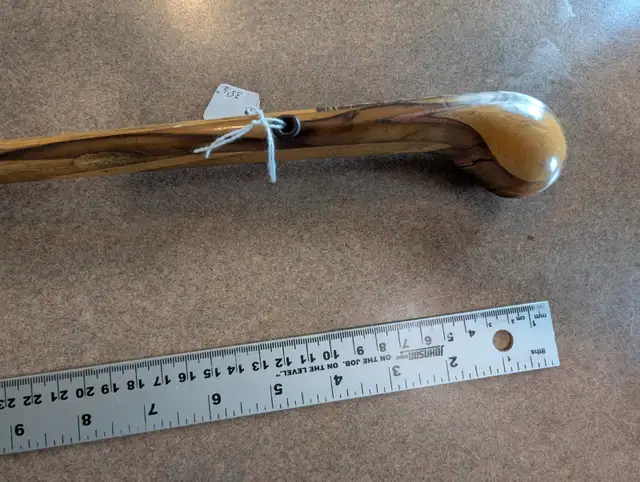 Antique wooden carved walking stick with marquetry top, 35 1/2" in Arts & Collectibles in Oshawa / Durham Region - Image 4