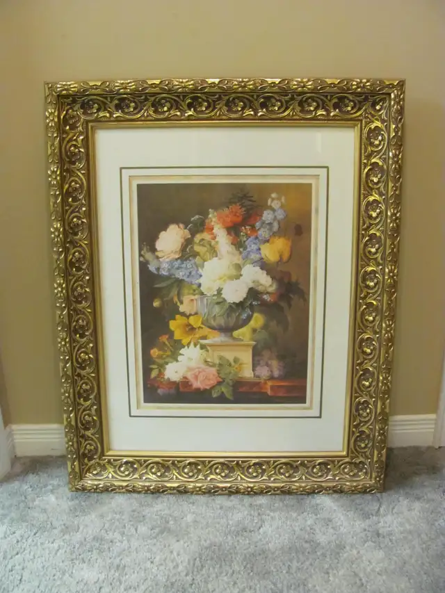 Framed picture of flowers in Home Décor & Accents in Ottawa - Image 2