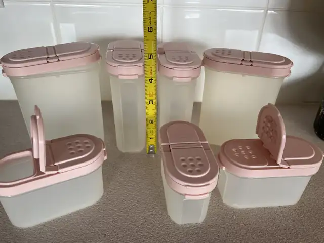 Tupperware Spice Container Set in Kitchen & Dining Wares in Calgary - Image 5