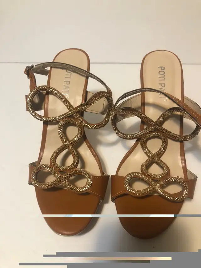 Womens Brown & Gold Heels. Size 38 (7) in Women's - Shoes in Edmonton - Image 3