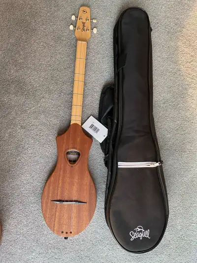 Seagull S4 Mahogany w gig bag, View more