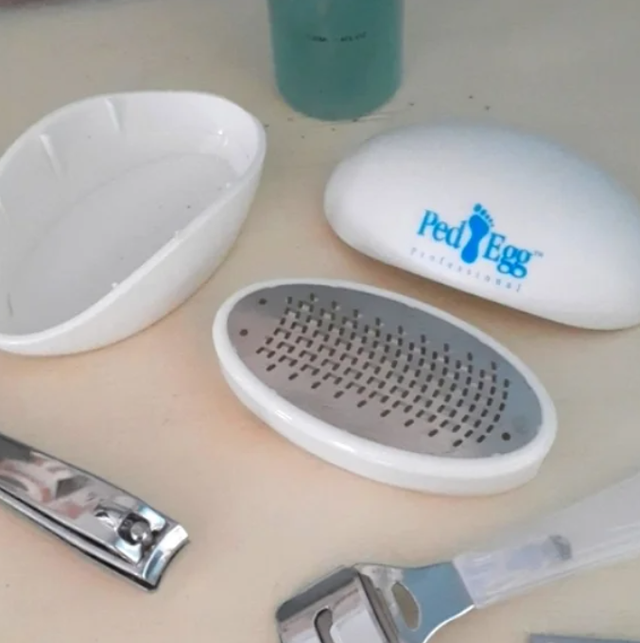 Pedicure essentials - Pedi Egg, corn parer, scrub, clippers64744751126147124