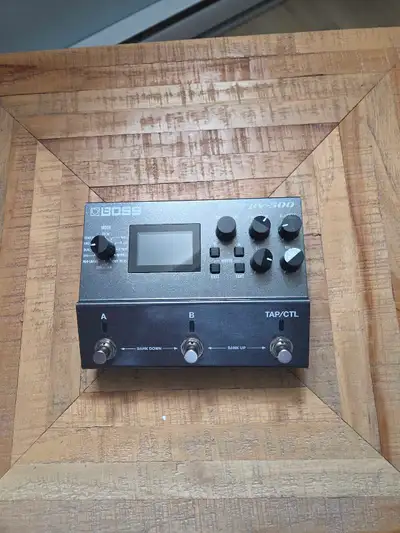 Great condition works perfectly. No box. No trades Je parle francais