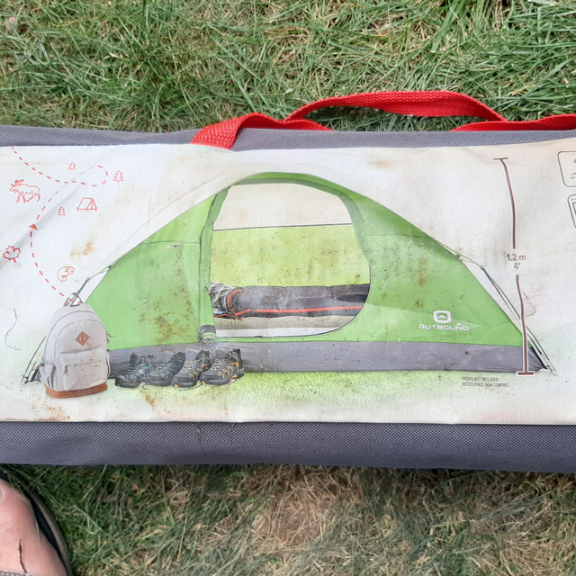 OUTBOUND 3-SEASON 4-PERSON CAMPING DOME TENT W-RAIN FLY & CARRY in Fishing, Camping & Outdoors in Sarnia - Image 2