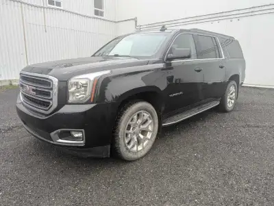 GMC Yukon XL SLT 2017 90 000km Automatique Moteur 5.3L Intérieur en cuir 7 places GPS Toit ouvrant S...