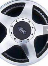 Ford Alloy Rim with hot cap