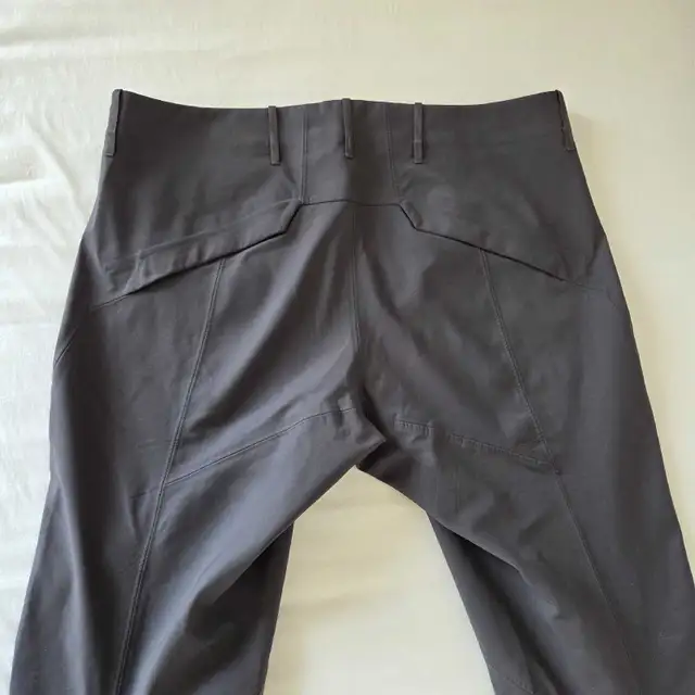 Arc'teryx Veilance Indisce MX Pant Men's in Men's in Markham / York Region - Image 4