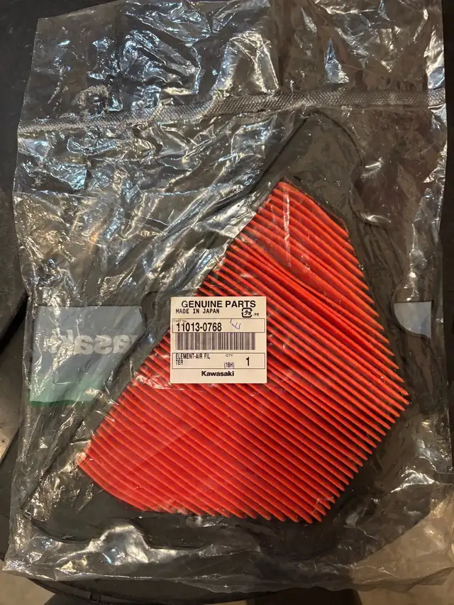 Kawasaki air filter  in Motorcycle Parts & Accessories in Ottawa - Image 2