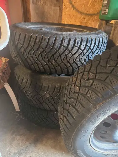 Set of 4 fallen winter peak ice breaker winter tires in really good shape lots of tread left only 3...