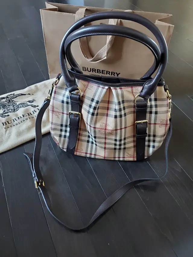Burberry Haymarket bag Used in Women's - Bags & Wallets in Markham / York Region - Image 2