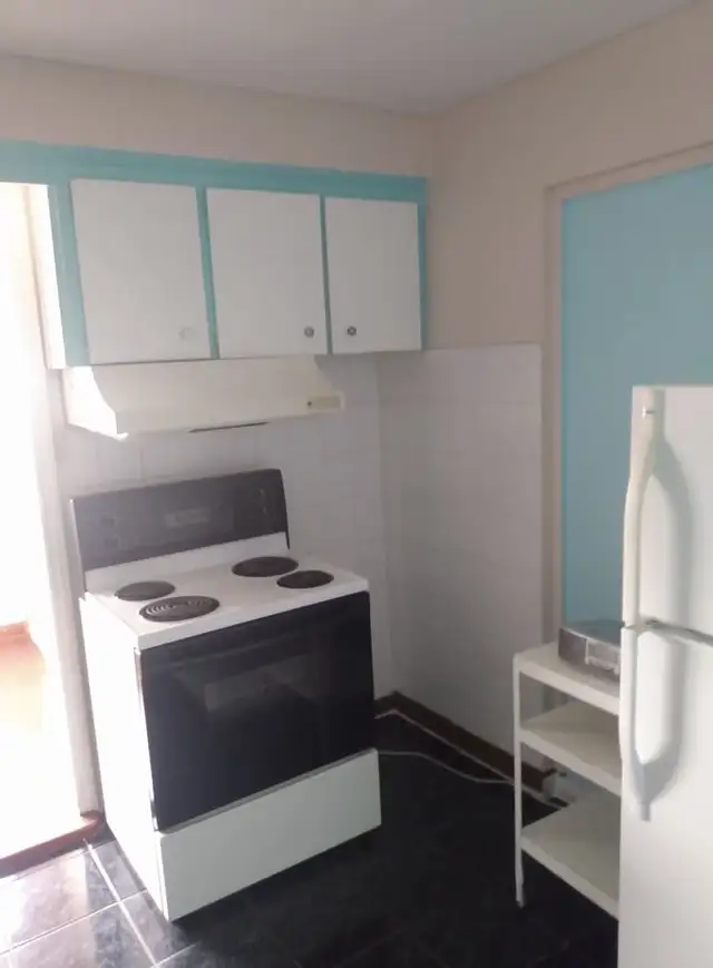 3 Bdr. Apt. near Warden Stn., mins to Bloor/Yonge-2 months Free in Long Term Rentals in City of Toronto - Image 8