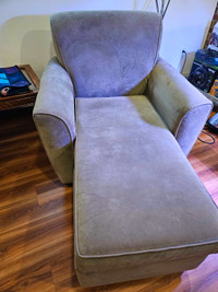 DecorRest Chaise Lounge