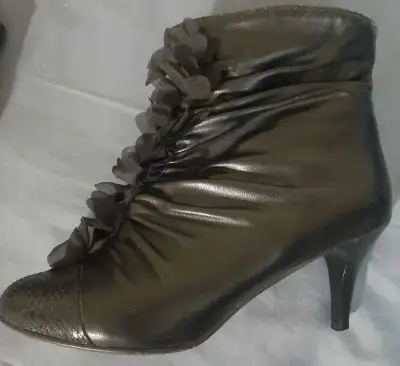 Luv Shoe Bottines, View more