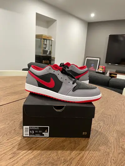 Jordan 1 Low Light Smoke Grey Size 13, View more