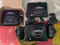 Sega Genesis x3 avec Manettes et jeux possibles