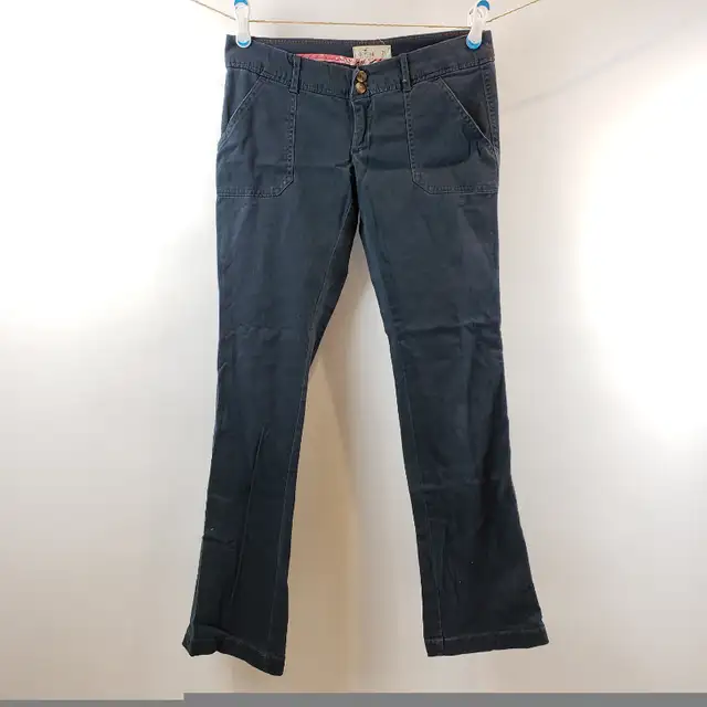 Hollister Navy Flared Trousers in Women's - Bottoms in Oakville / Halton Region - Image 4